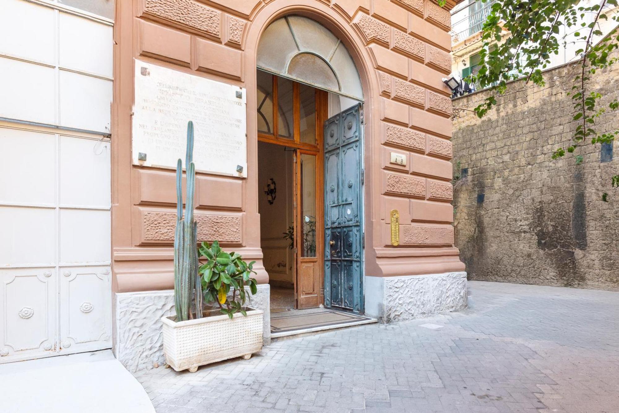 B&B Le Stanze Dei Mille Naples Extérieur photo