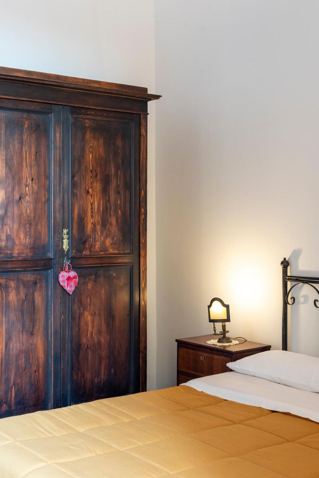 B&B Le Stanze Dei Mille Naples Extérieur photo